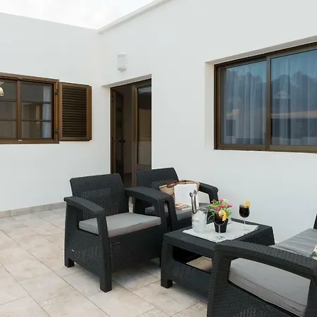 Casa Valeria بيت للعطل تيناجون