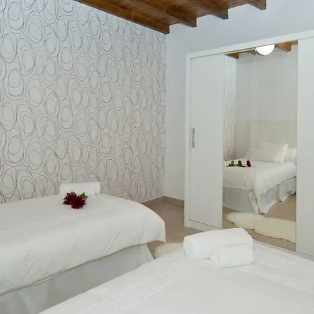 בית נופש Casa Valeria טינאחו