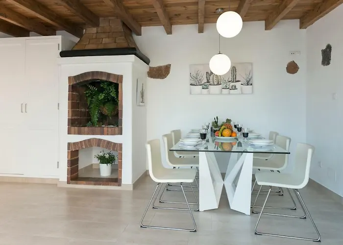 Casa Valeria * טינאחו